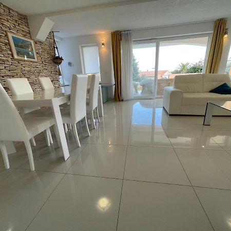 Villa Lina Premantura Bagian luar foto