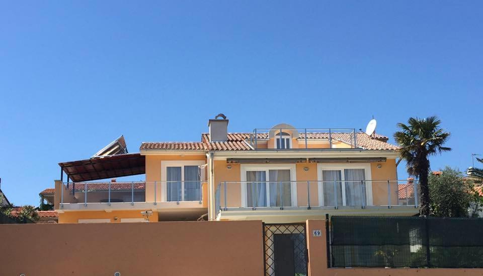 Villa Lina Premantura Bagian luar foto